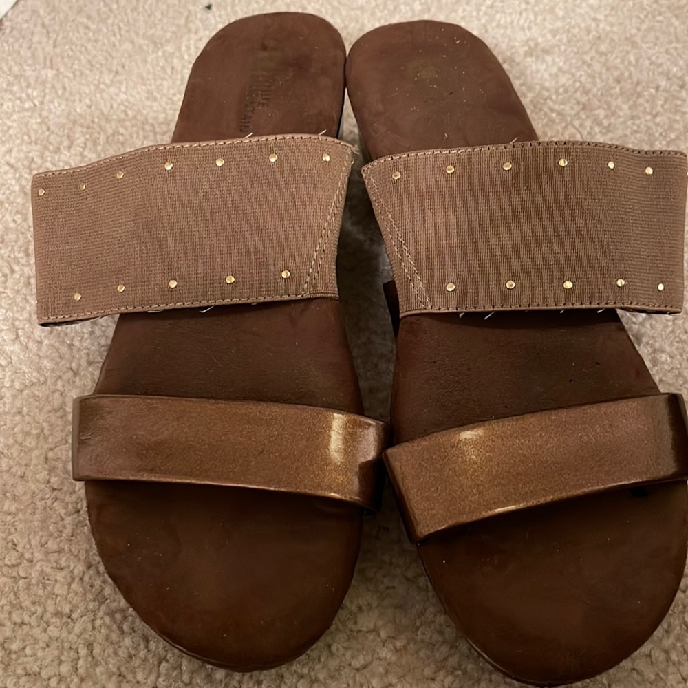White Mountain , slight heel sandals size 10 medium bronze color.